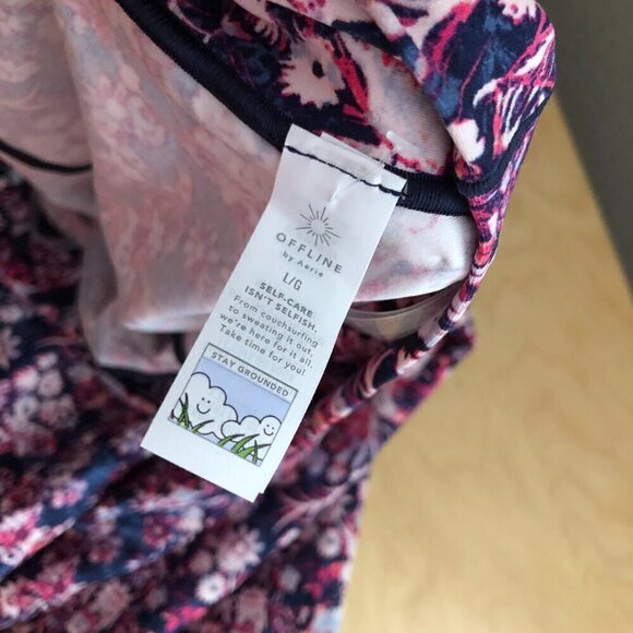 Aerie Offline Real Me Cut Out 7/8 Leggings - NWT's - Picture 10 of 10